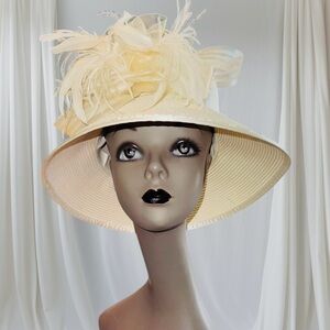 Ladies Preston & York Cream Straw Kentucky Derby Church Meeting Hat EUC